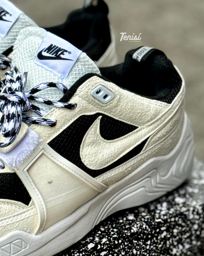Nike Air Zoom “Cactus Jack Panda” x Travis Scott (Sample) look 5