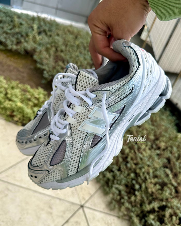 New Balance 1906R “Silver Metallic” look 3