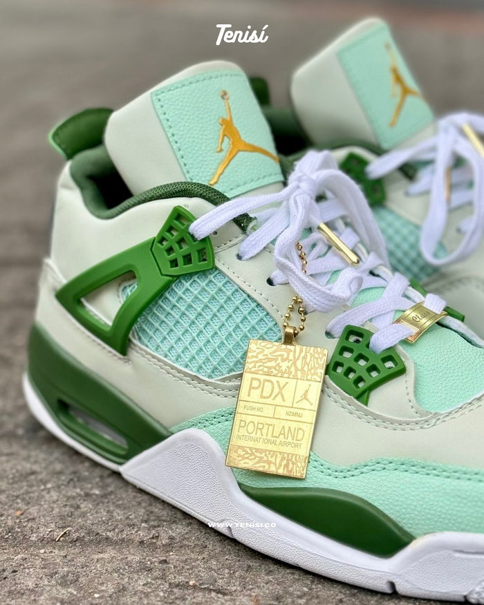 Air Jordan 4 “First Clase” look 2