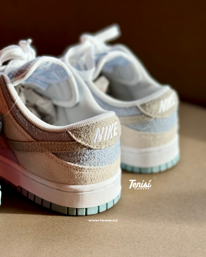 Nike Dunk Low Premium “Vast Blue” look 4