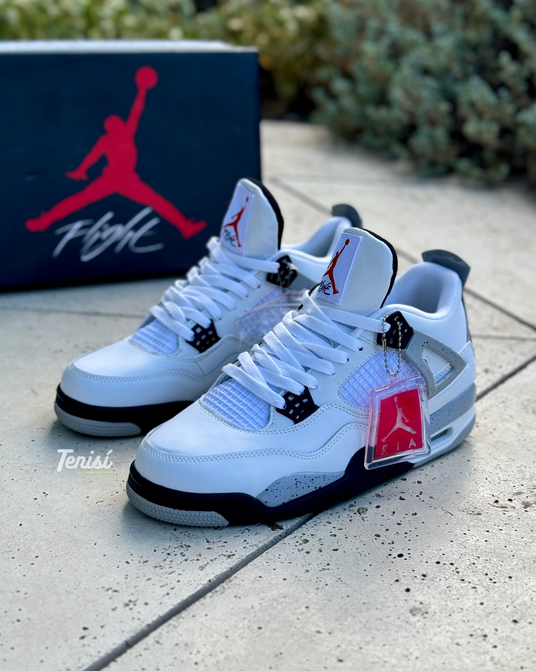 Jordan 4 rojo sales