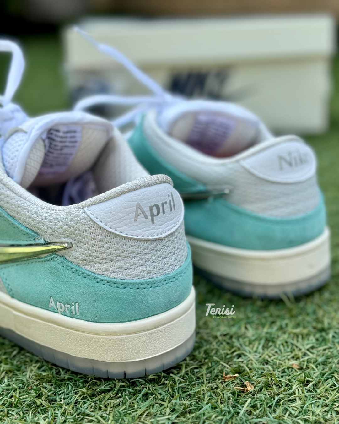 Nike Dunk x April
