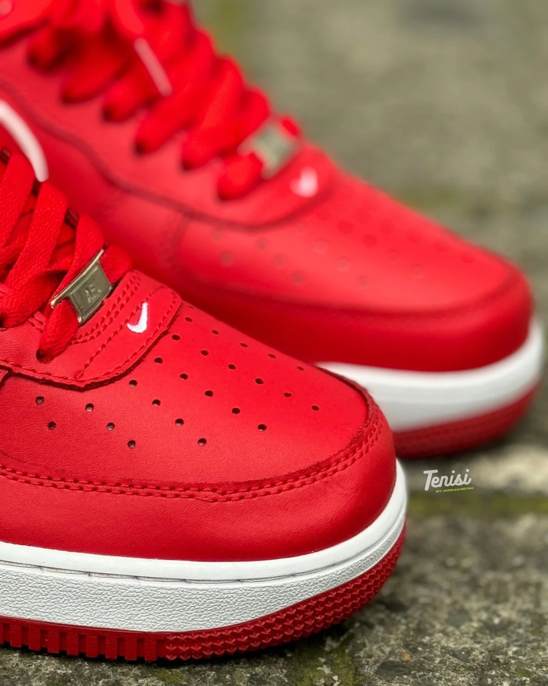 Nike Air Force 1 Low “Fire Red”