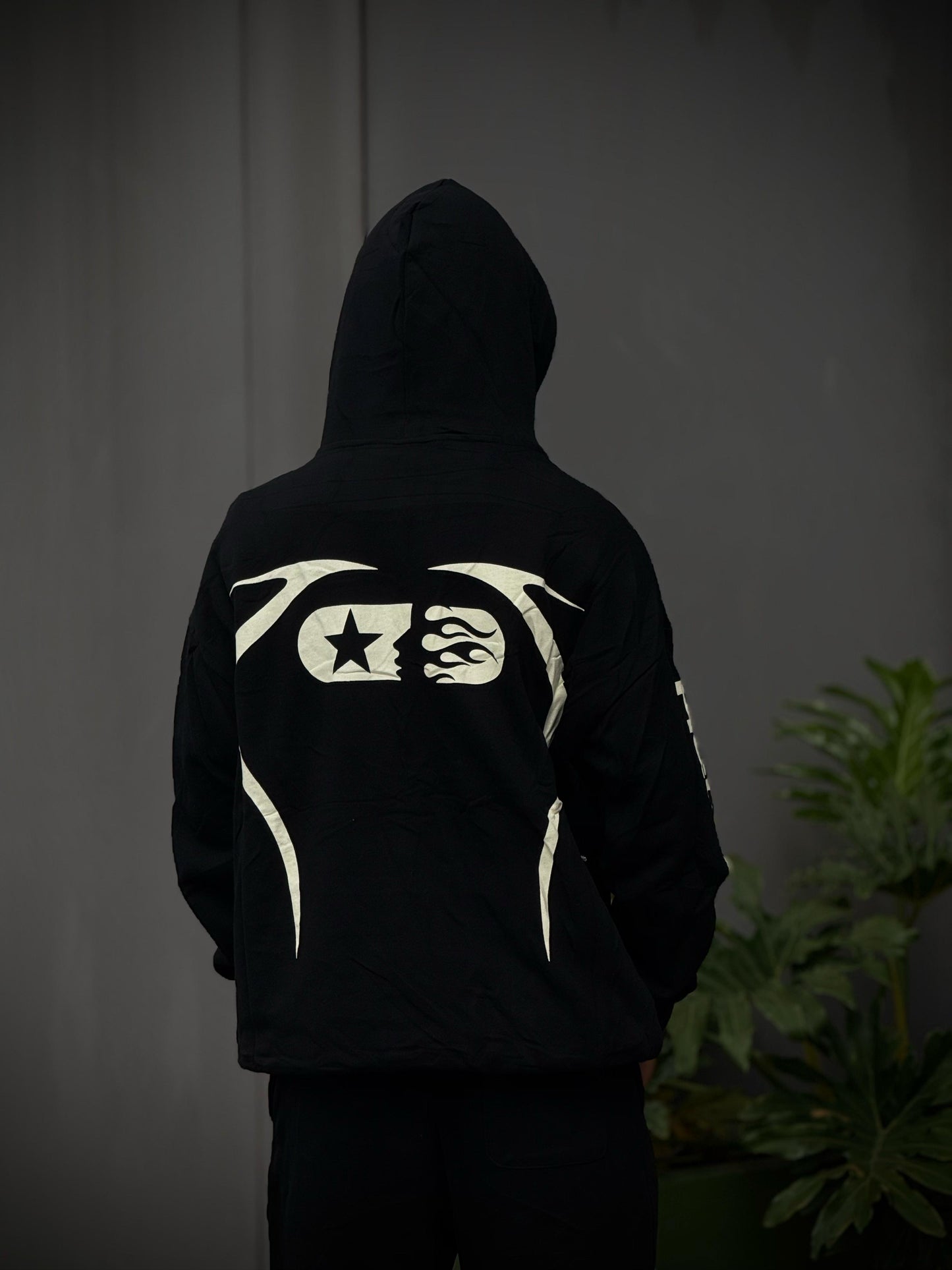 Conjunto hellstar
