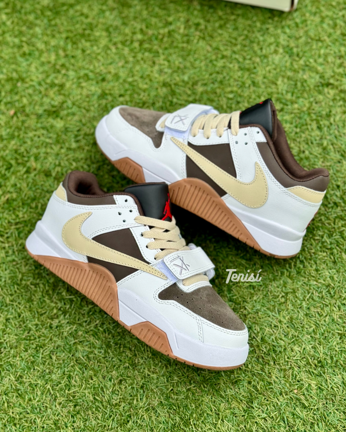 Jordan x Travis Scott “Mocha” (Sample) look 4