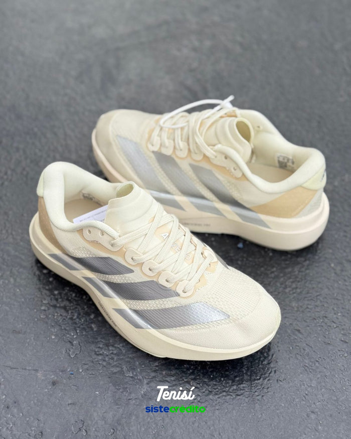 Adidas Adizero EVO 3 Beige look 4