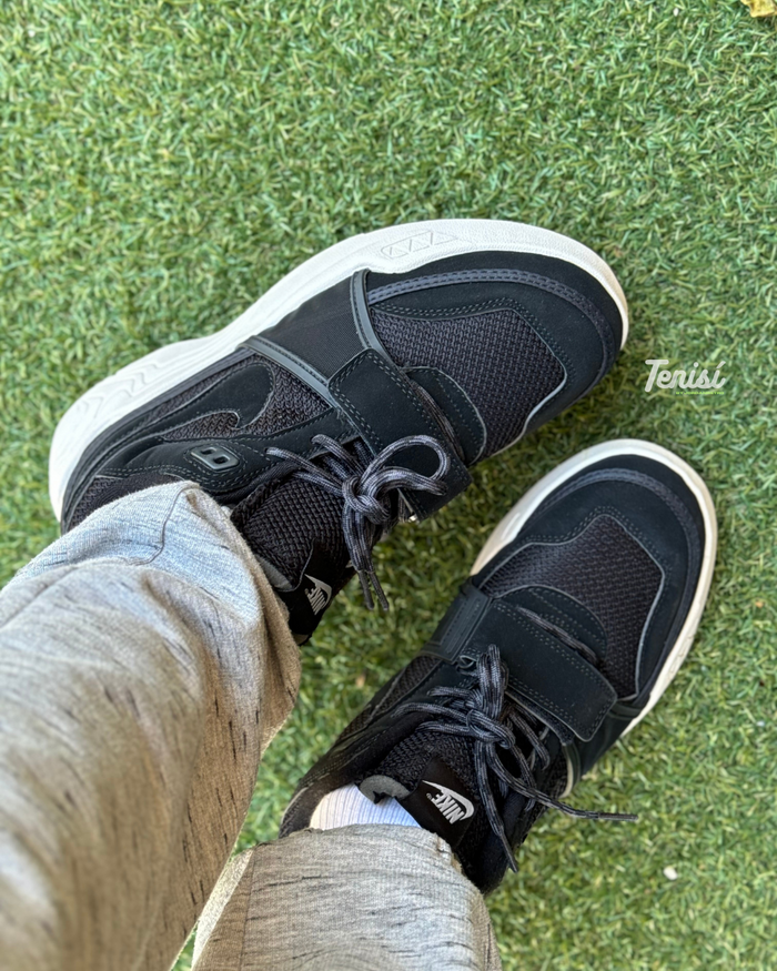 Nike Air Zoom “Cactus Jack Black” x Travis Scott (Sample) look 4