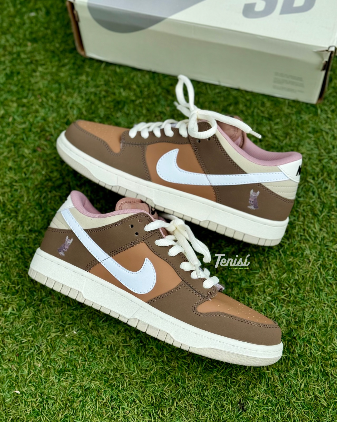 Nike Dunk “Noctowl” (Pokémon Sample)