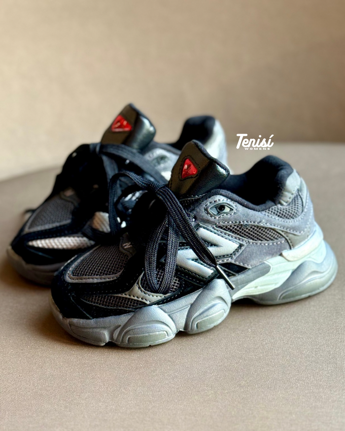 New Balance 9060 Junior “Black” look 2