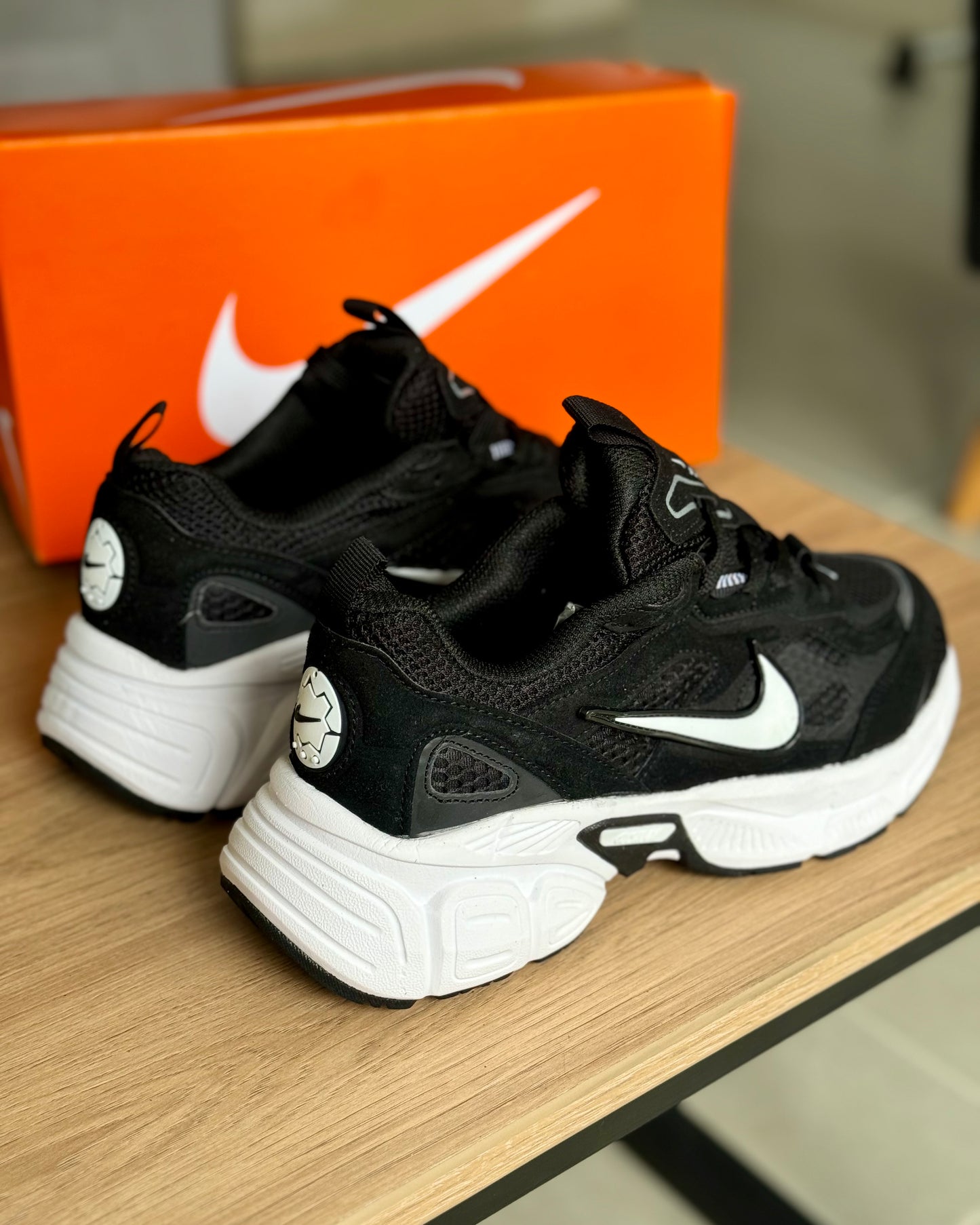Nike V5K Run “Black”