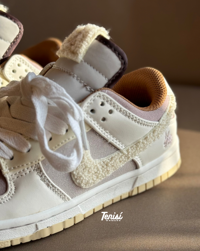 Nike Dunk “Año del conejo” look 4