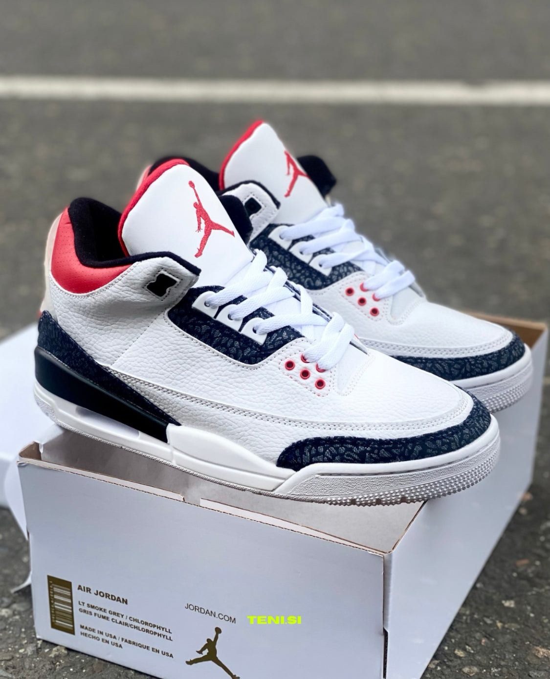 Air Jordan 3 “Demin Red”