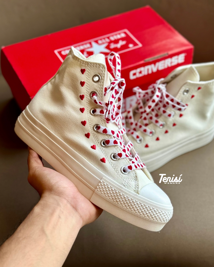 Converse Chuck Taylor Plataforma All Star “San Valentine” look 5