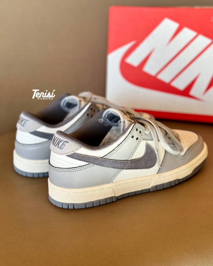 Nike Dunk Low "Light Carbon" look 2