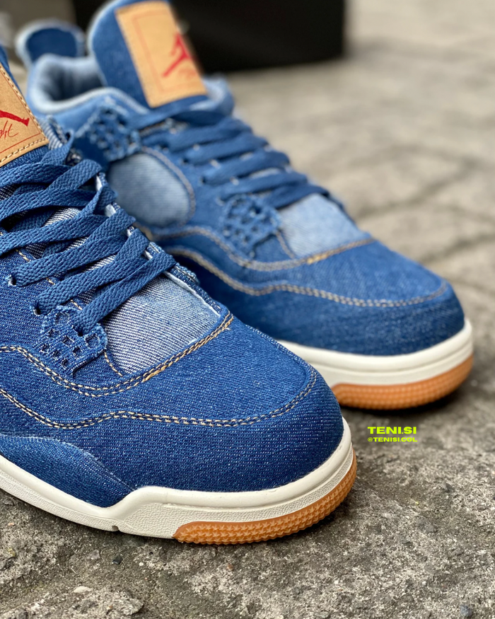 Air Jordan 4 x Levi's look 2