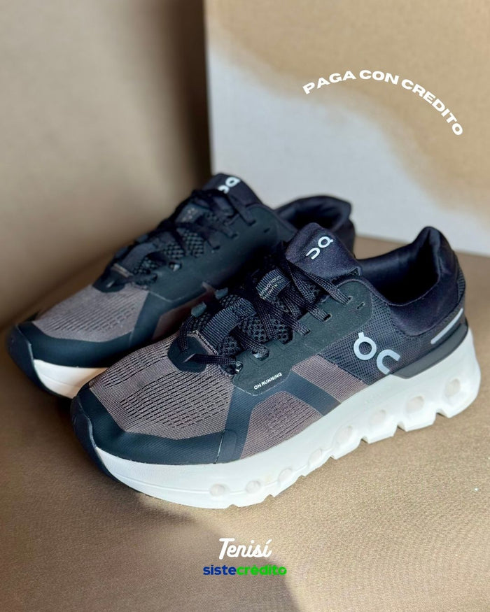 On Cloudrunner 2 look 2