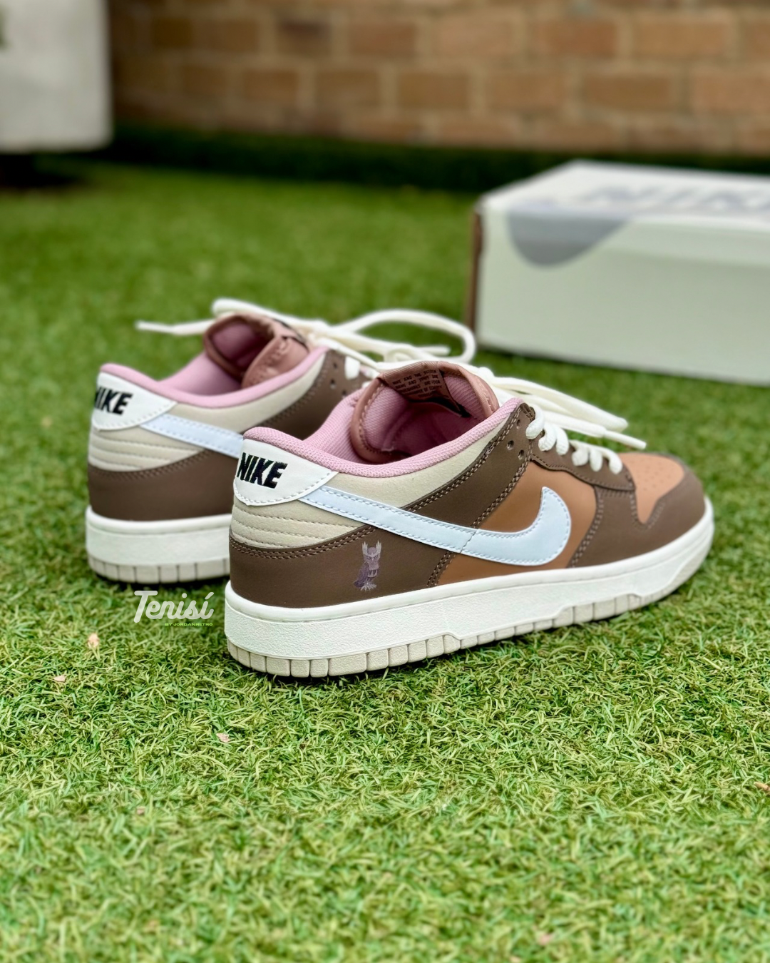 Nike Dunk “Noctowl” (Pokémon Sample)