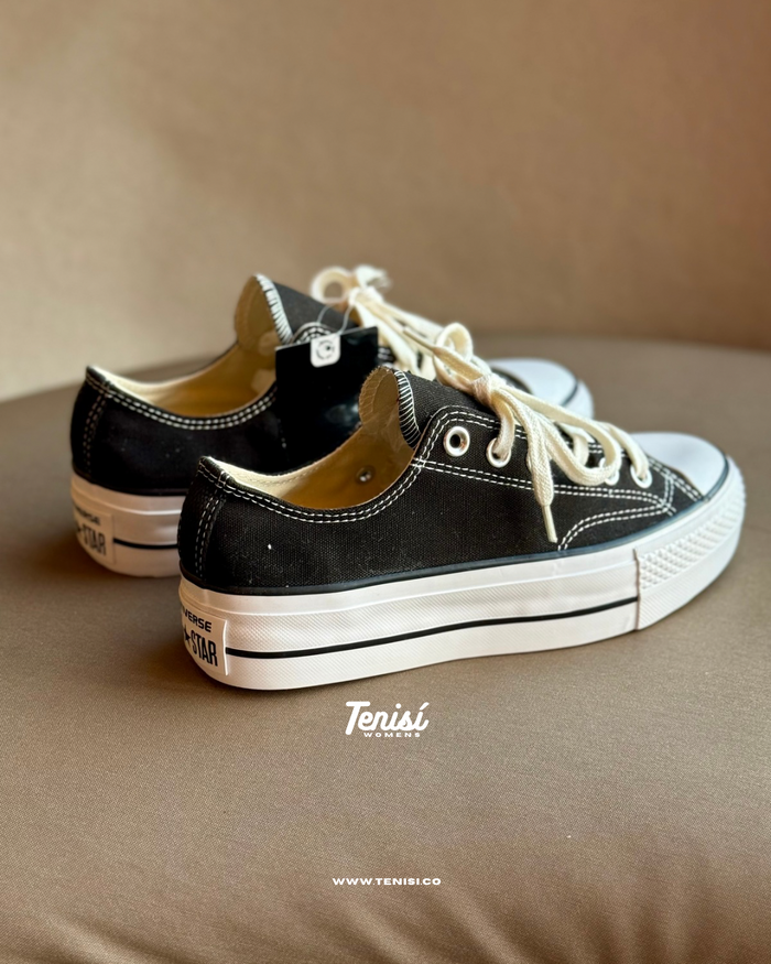 Converse Chuck Taylor Plataforma All Star Low “Black” look 3
