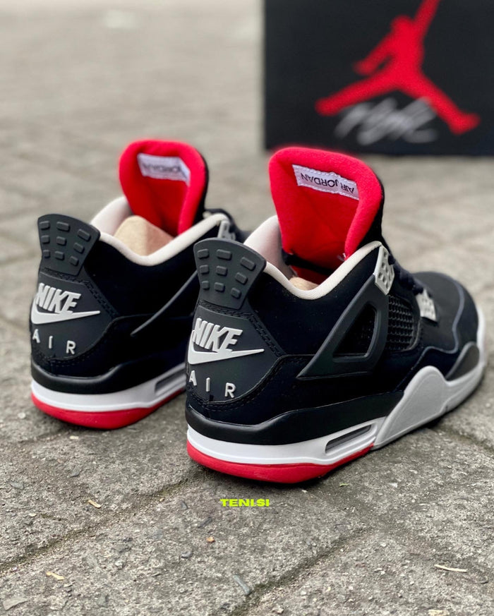 Air Jordan 4 “Bred” look 2
