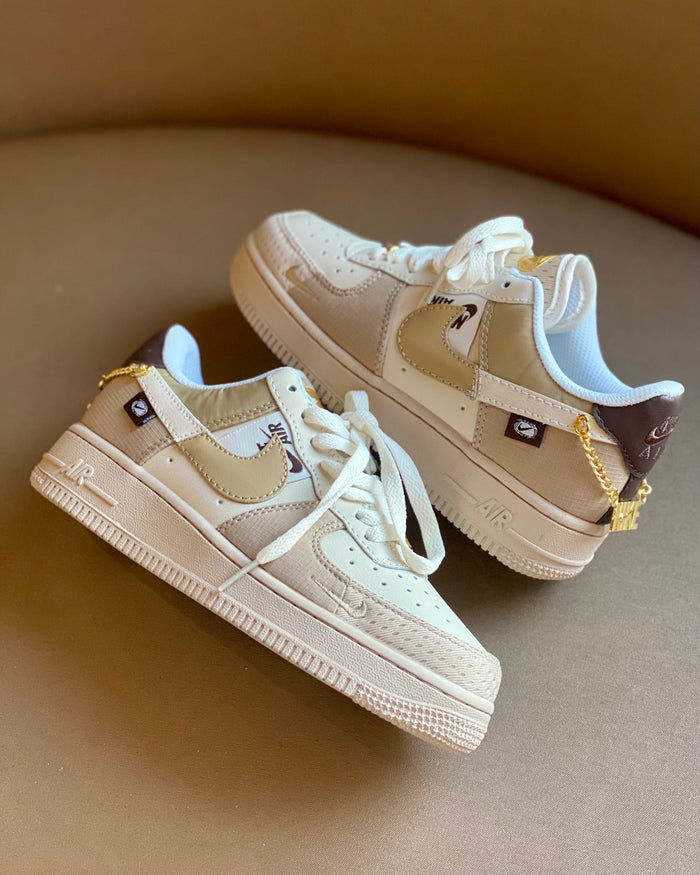 Nike Air Force 1 "Tan Bling" look 2