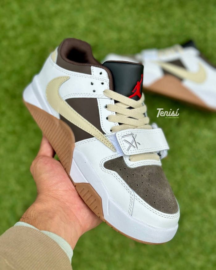 Jordan x Travis Scott “Mocha” (Sample) look 5