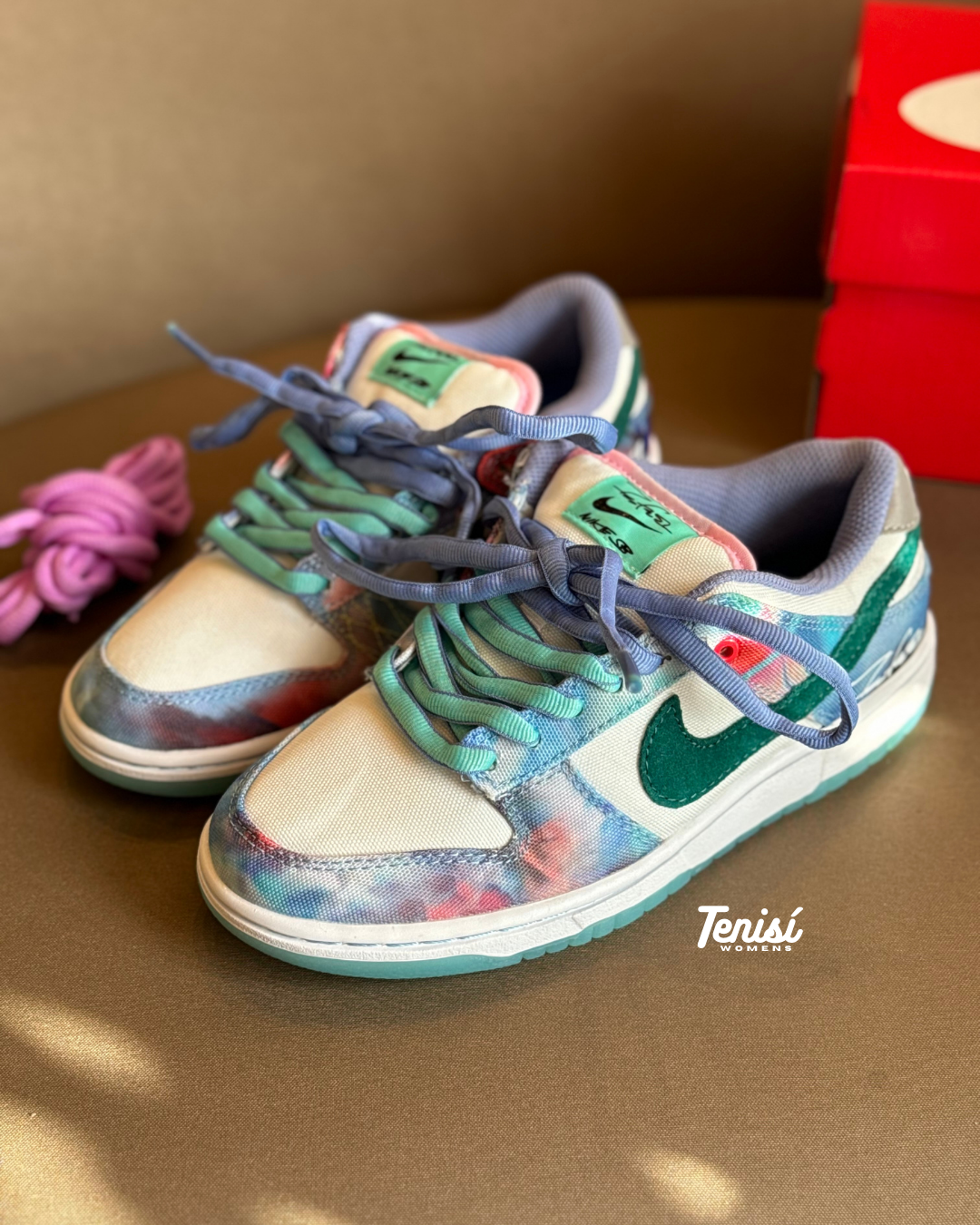 Nike Dunk Low Futura