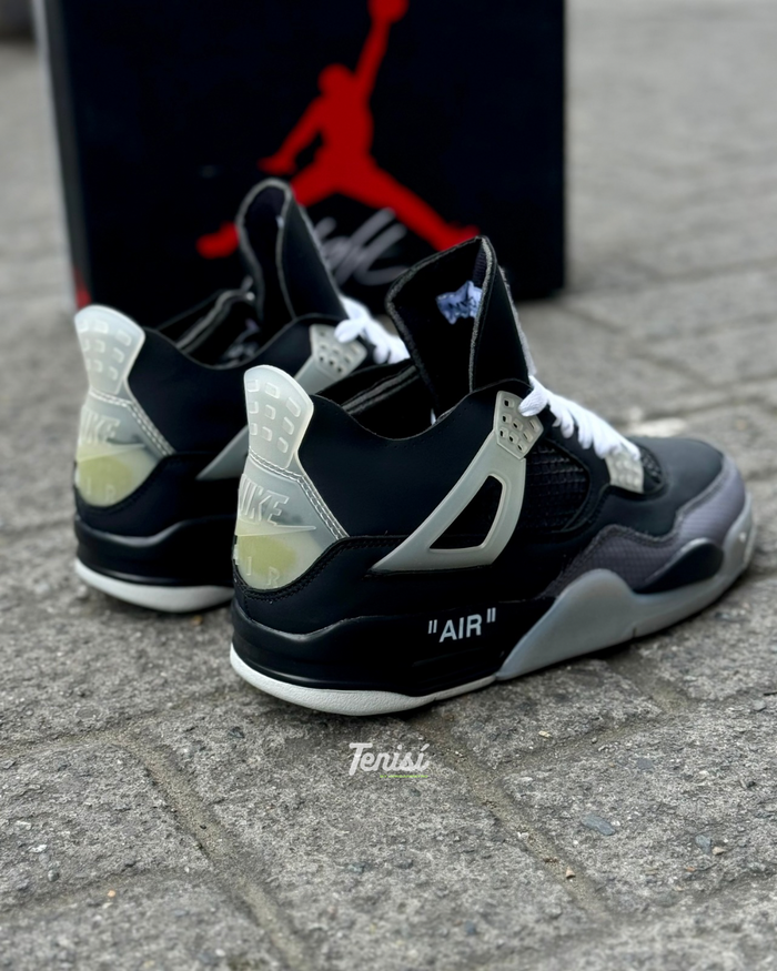 Air Jordan 4 x Off White (Sample) look 3