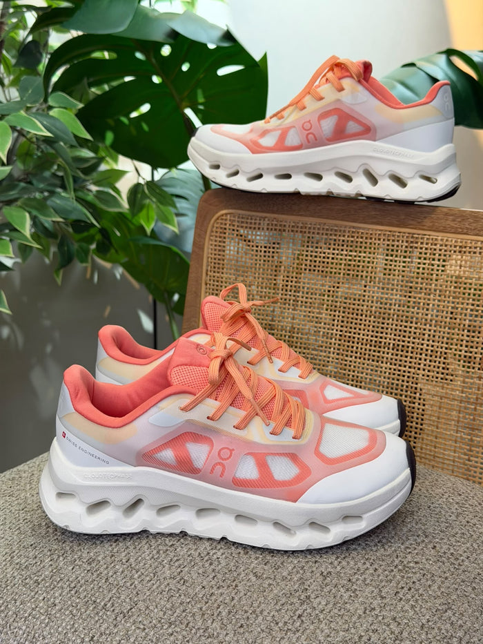 On Cloudtilt Remix Orange look 2