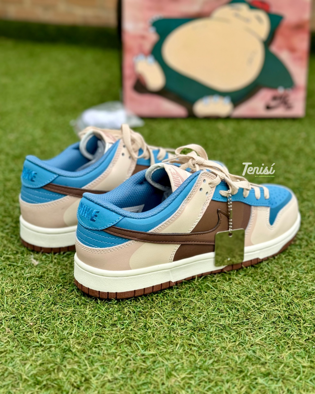 Nike Dunk “Snorlax” (Pokémon Sample)