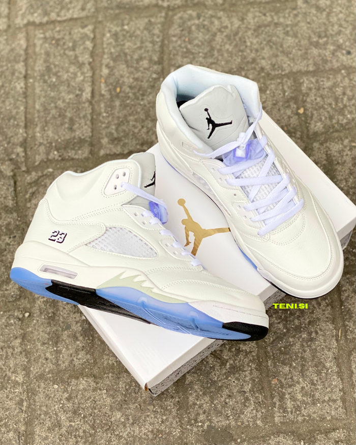 Air Jordan 5 “Stealth” look 2