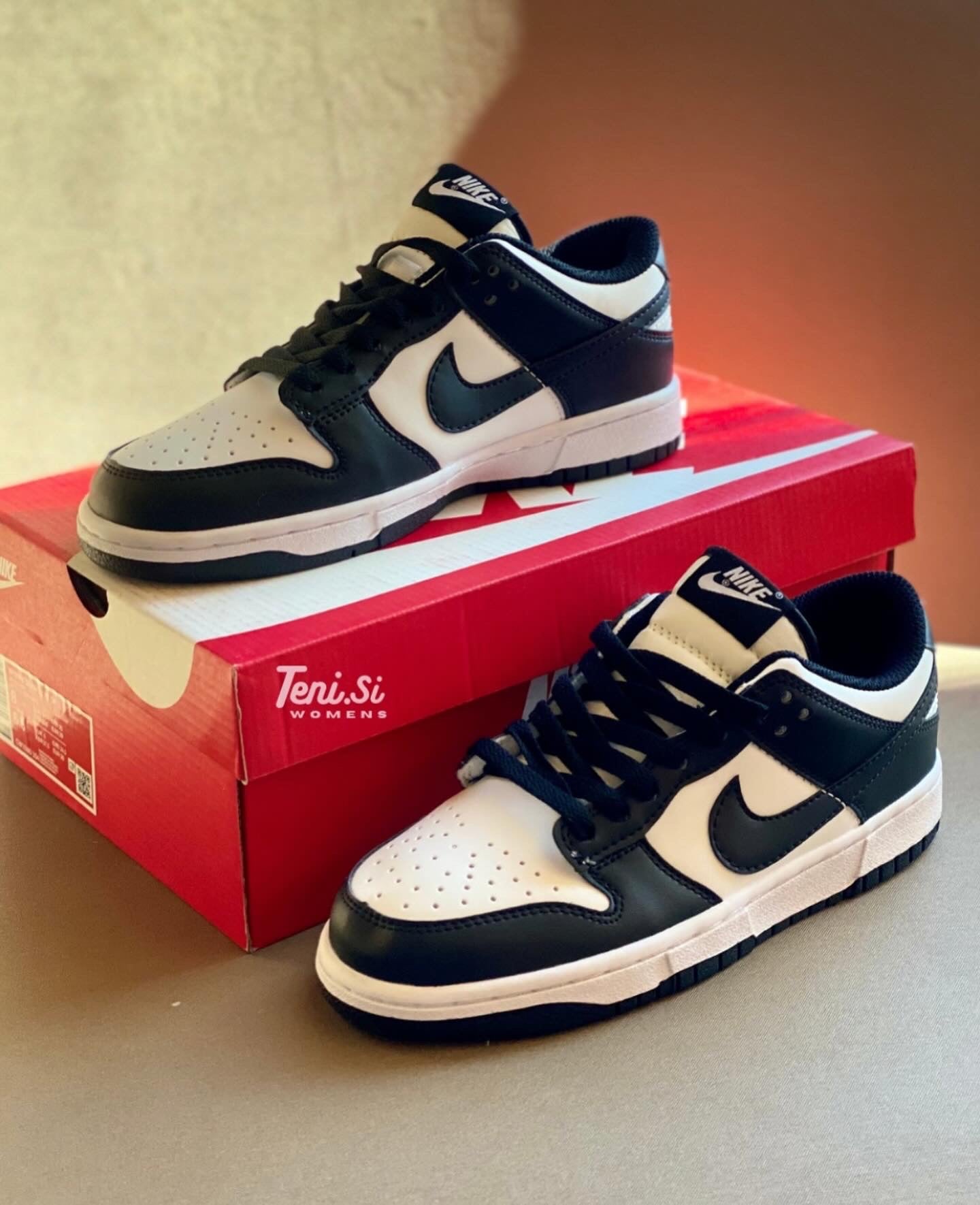 Nike Dunk Low “White Black” (Panda)