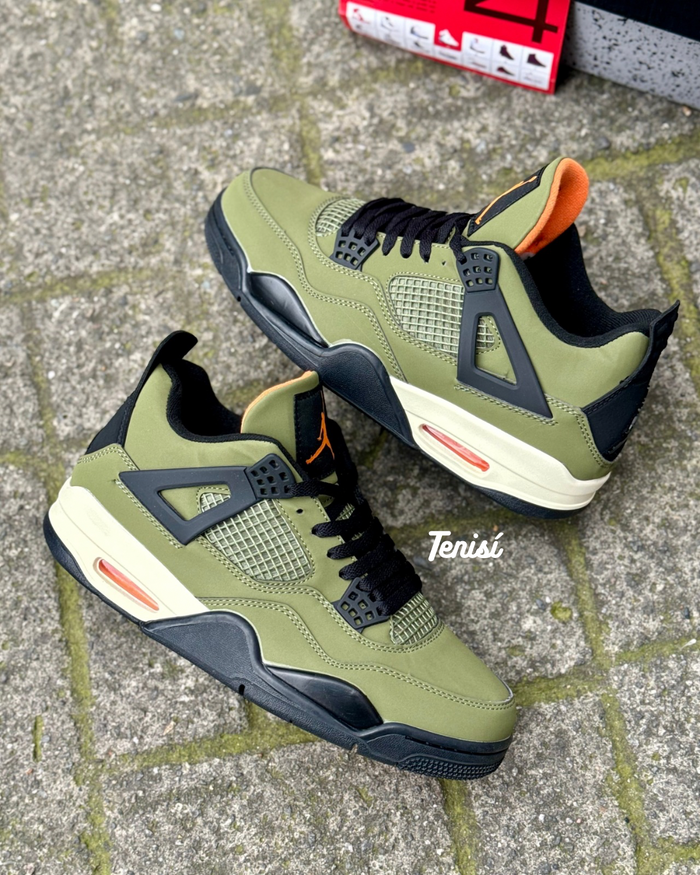 Air Jordan 4 “Undefeated” look 3