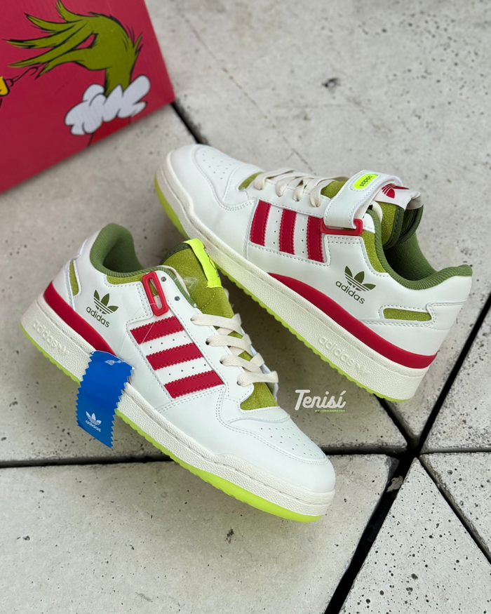 Adidas Fórum “O Grinch” look 4