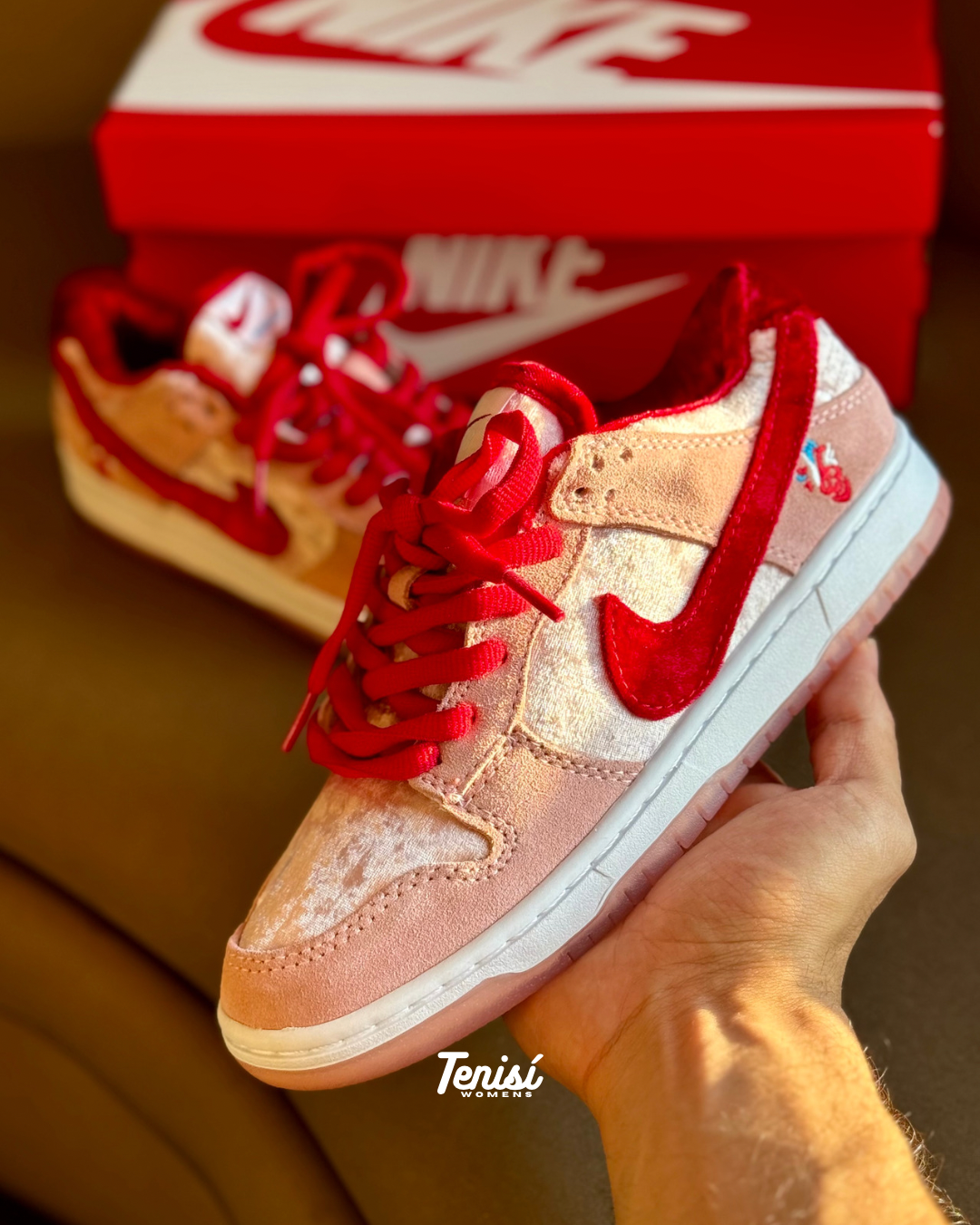Nike Dunk Sb “Strange Love”