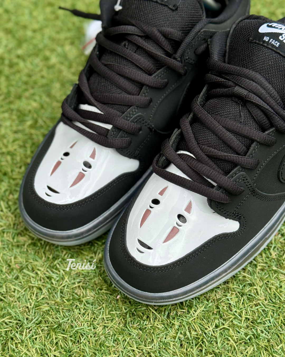 Nike Dunk Sb “Spirited Away”