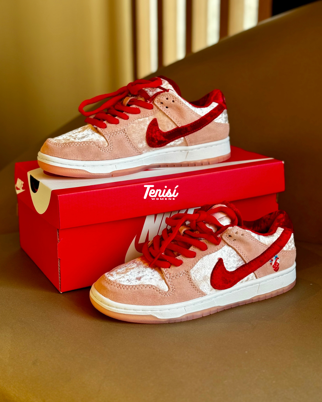 Nike Dunk Sb “Strange Love”