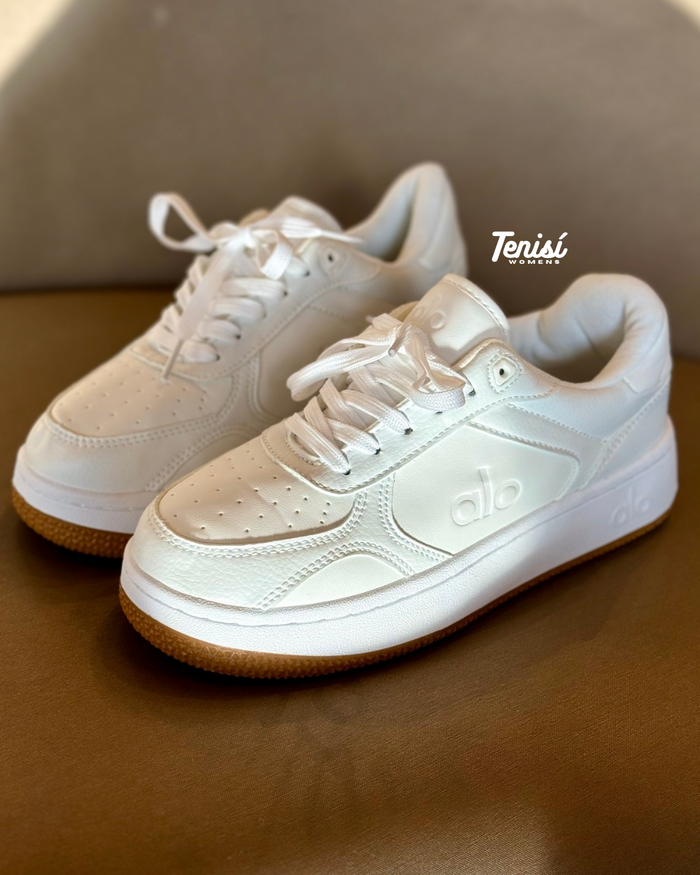 Alo Recovery Mode Sneaker “White” look 2