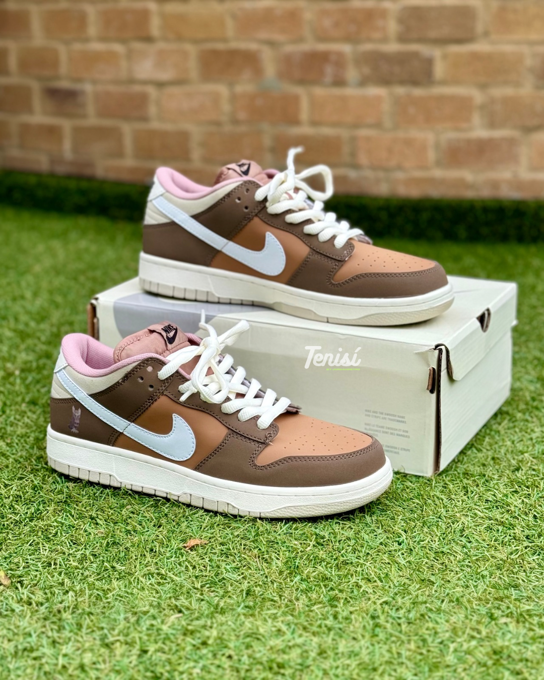 Nike Dunk “Noctowl” (Pokémon Sample)
