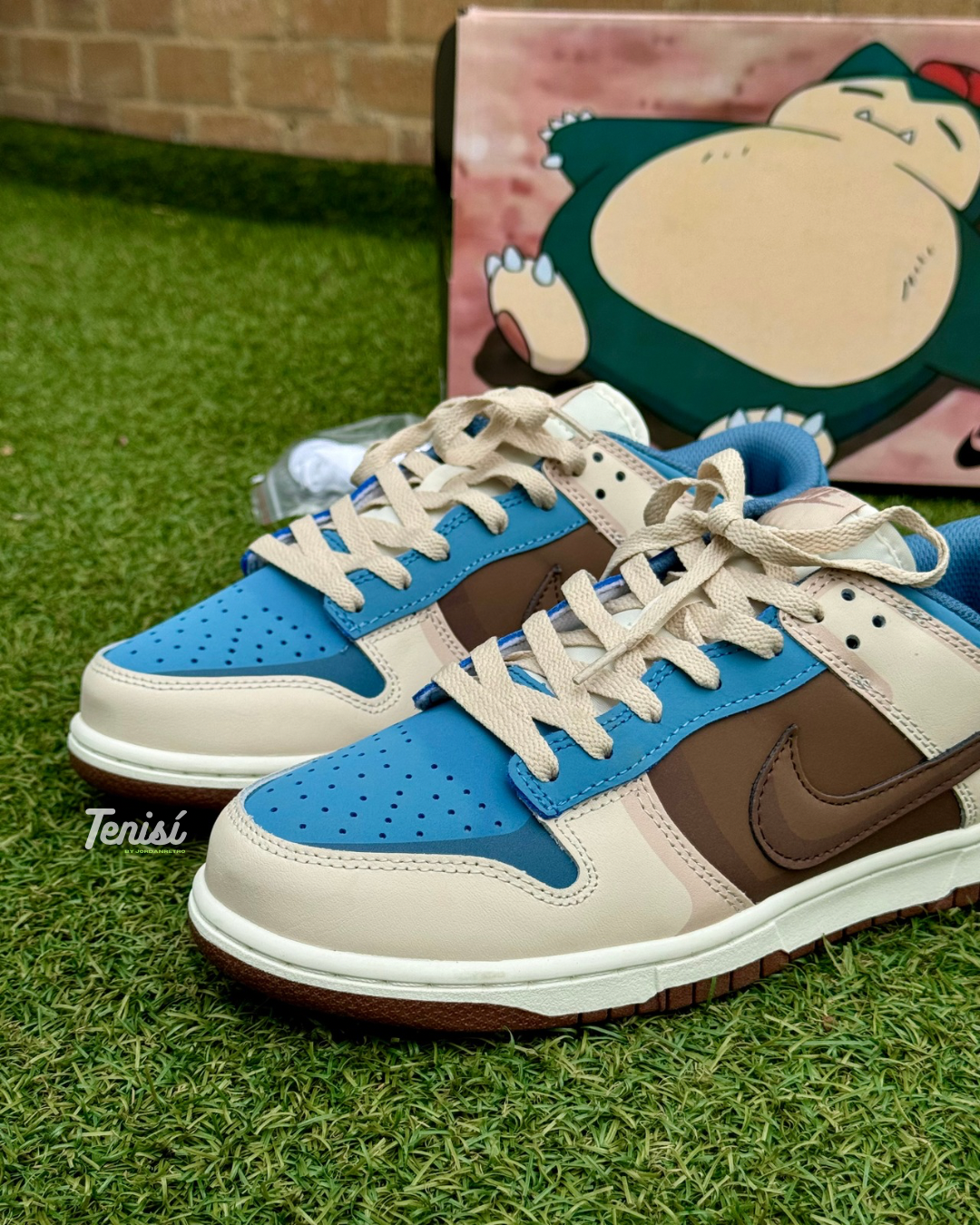 Nike Dunk “Snorlax” (Pokémon Sample)