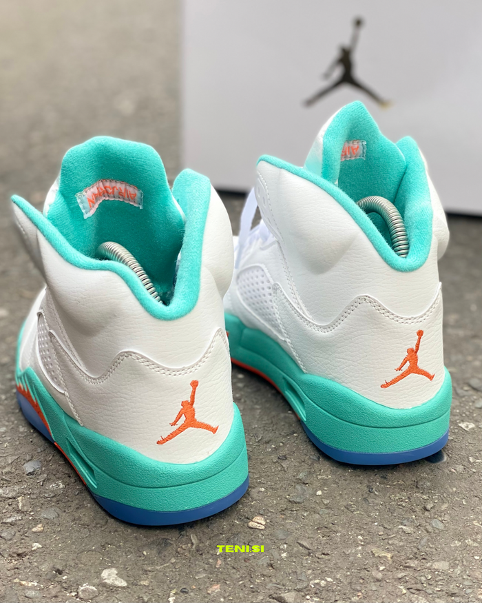 Air Jordan 5 retro “Light Aqua” look 5