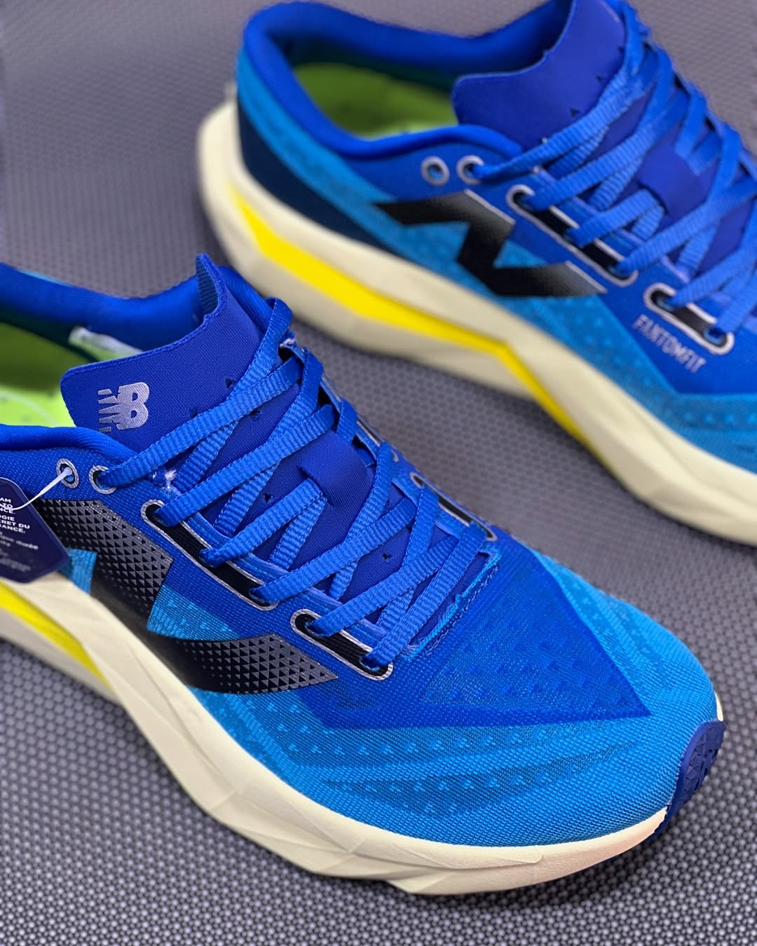 New Balance SC Elite V4 "Blue"