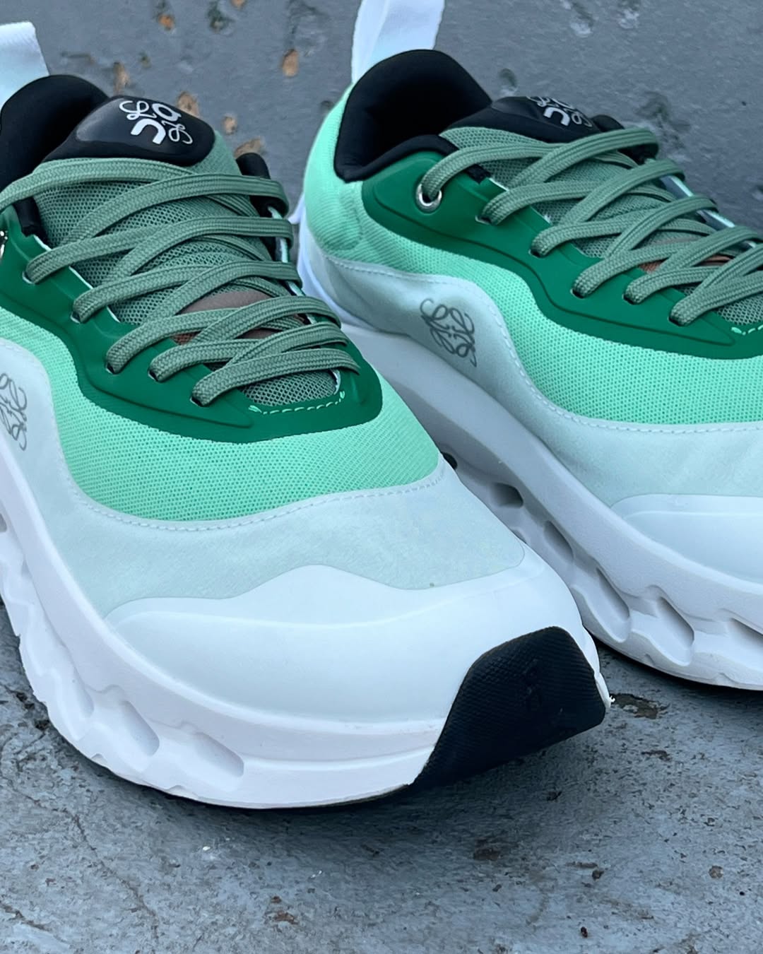 On Running Cloudtilt 2 x Loewe "Green/White"