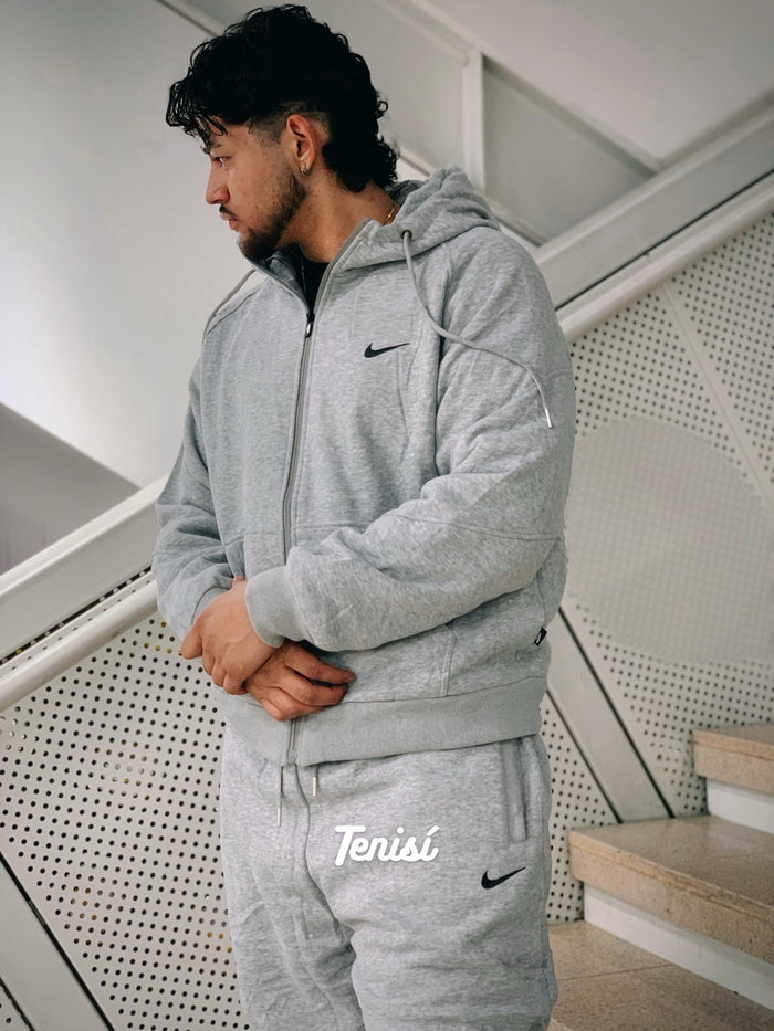Nike Sportswear Air Max Fleece Full-Zip Hoodie y Pants “Gris” look 5