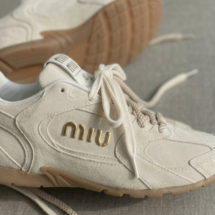 MiuMiu Plume look 4