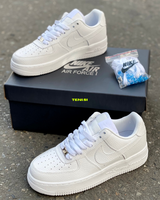 Nike Air Force 1 x Nocta “Drake” vista 6