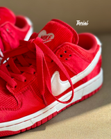 Nike Dunk Low “San Valentine” vista 2