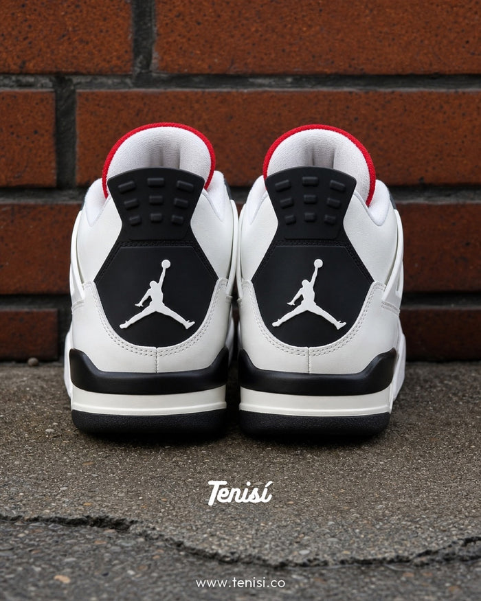Air Jordan 4 “Military Black” look 1