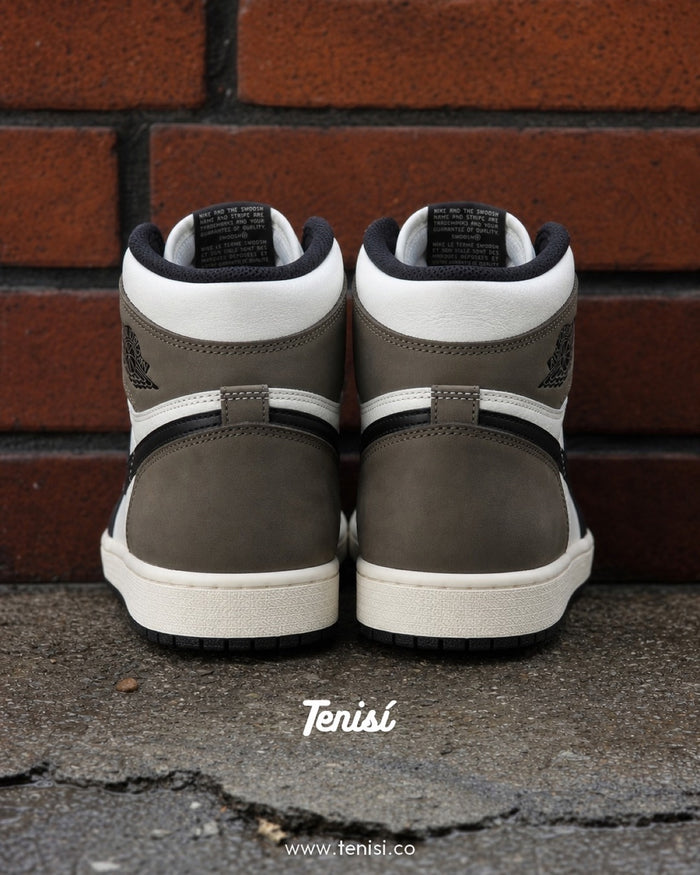 Air Jordan 1 High “Dark Mocha” look 1