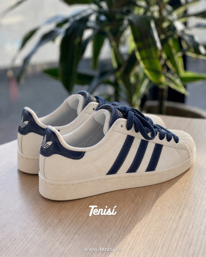 adidas Superstar White Navy look 1