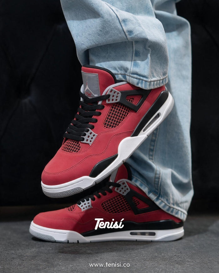 Air Jordan 4 “Toro Rojo” look 2